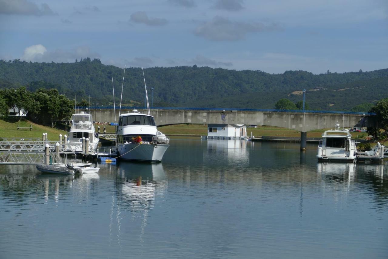 Bed and Breakfast Casa Aquila Whitianga Esterno foto